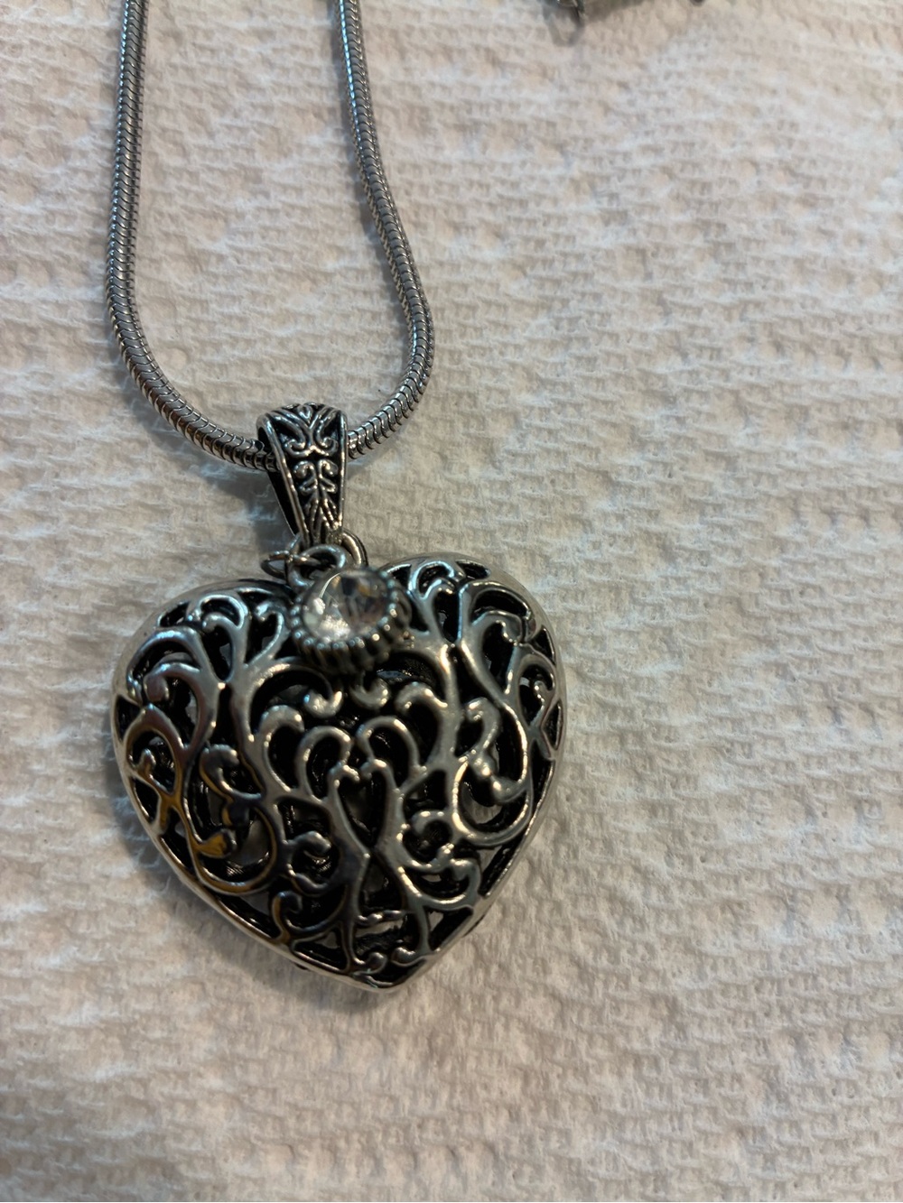 18” heart pendant necklace